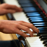 "Klip og klaver" for elever
Vært: Anders